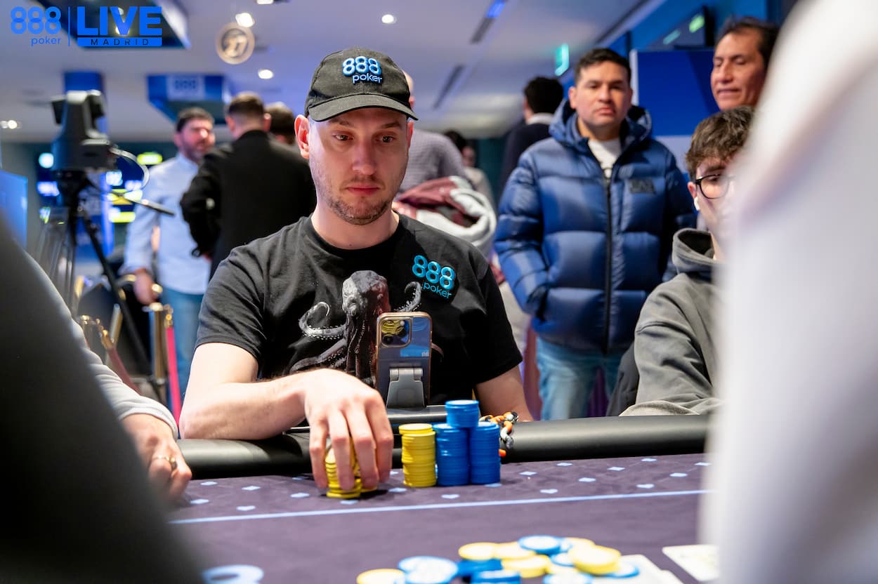 Fazer Bluff com Any Two no Poker