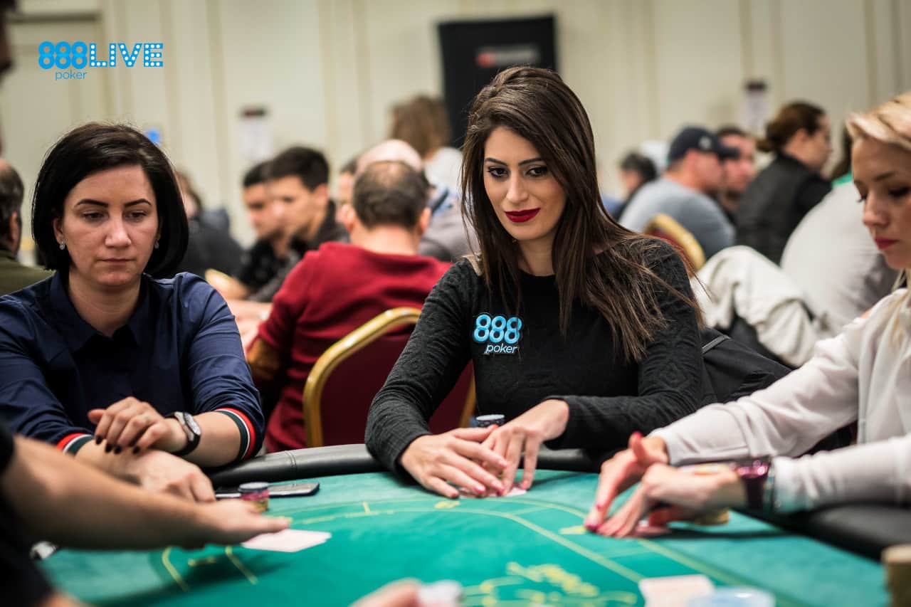 poker face 888poker vivian saliba