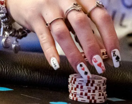 dicas estratégia torneios poker iniciantes