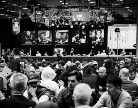 Top 6 Momentos Loucos e Inacreditáveis nas WSOP!